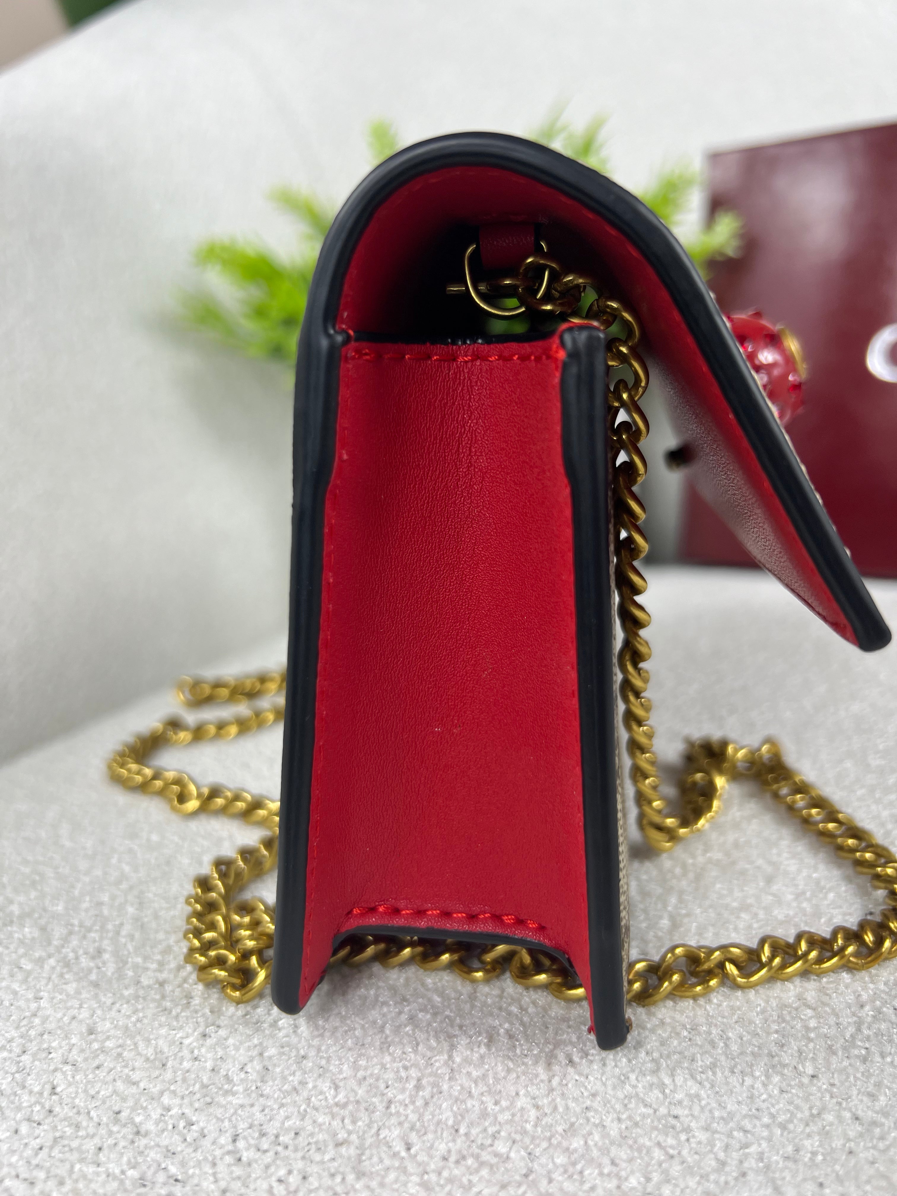 Style Gucci Cerise
