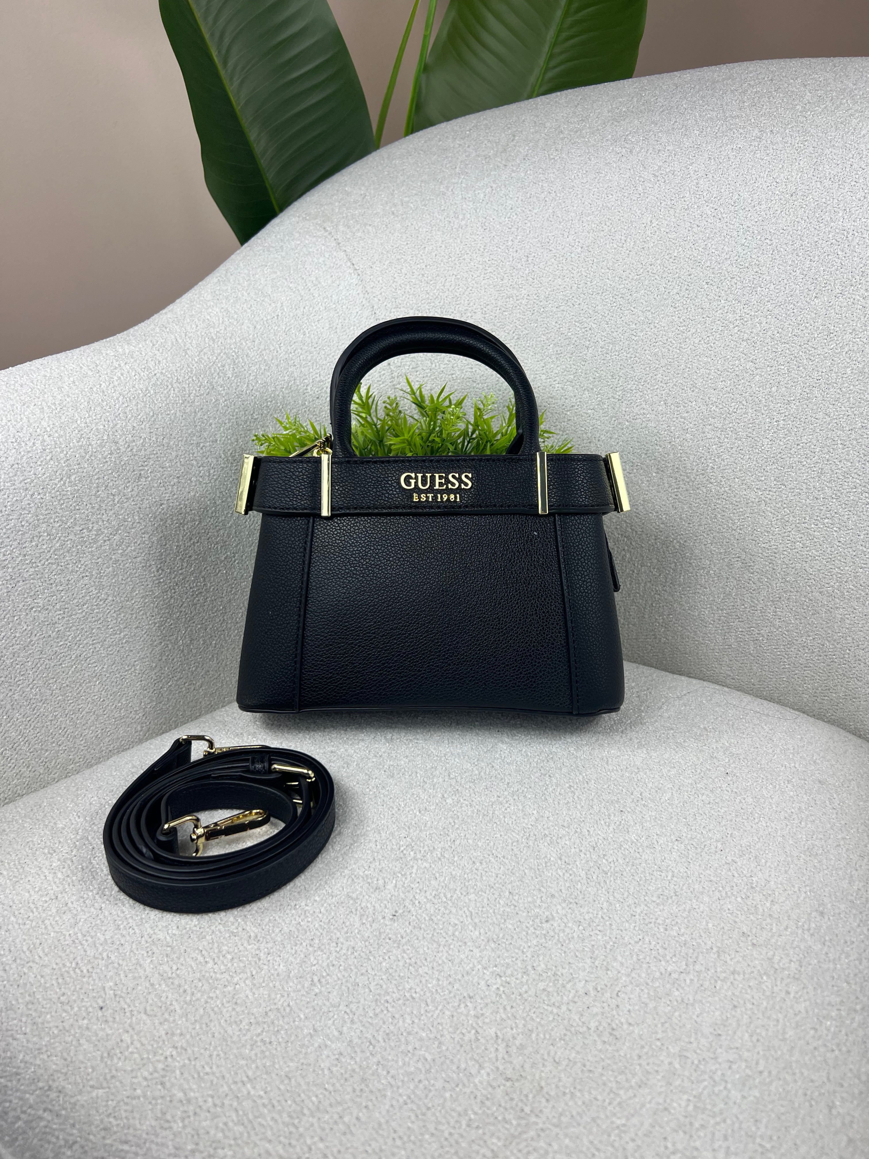 Style Guess Mini