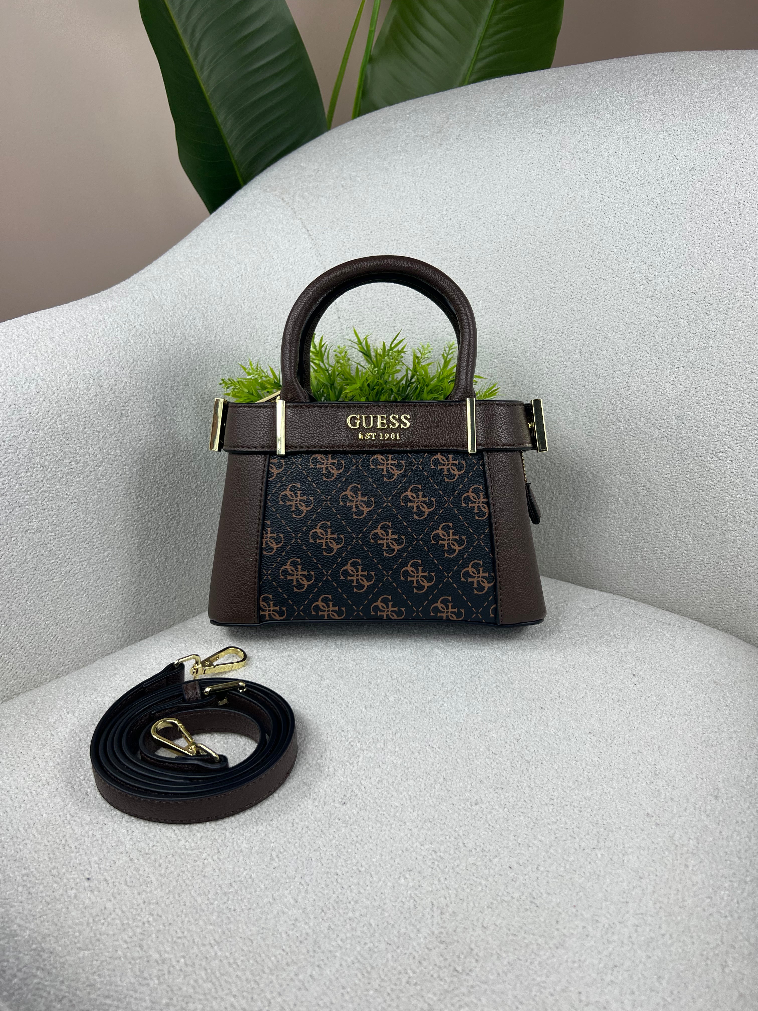 Style Guess Mini