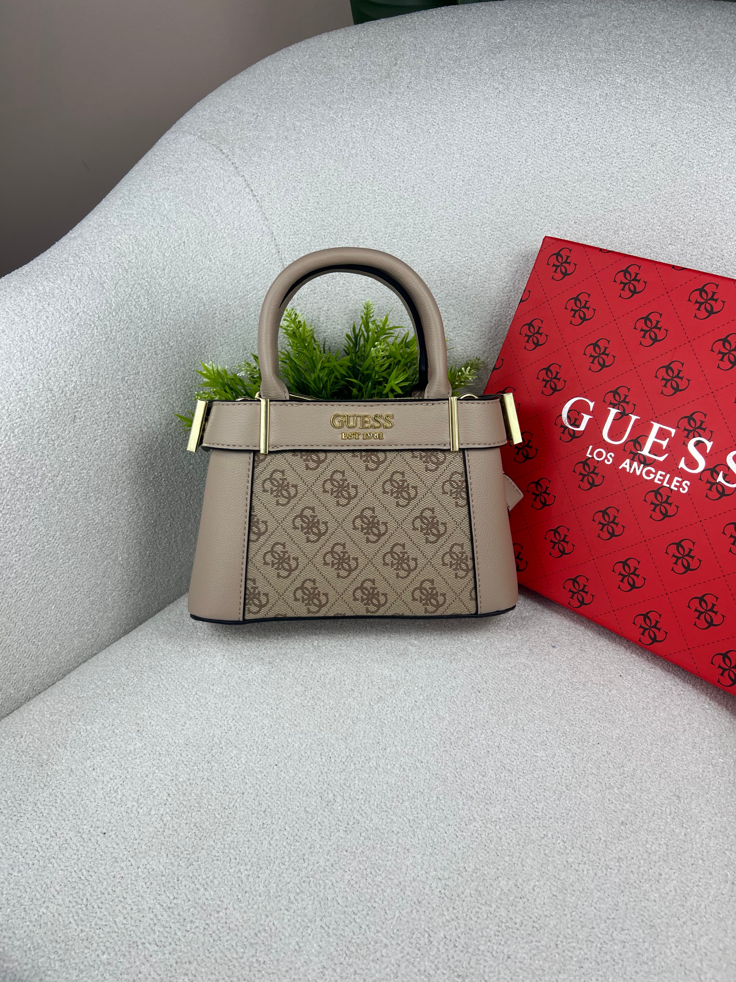 Style Guess Mini