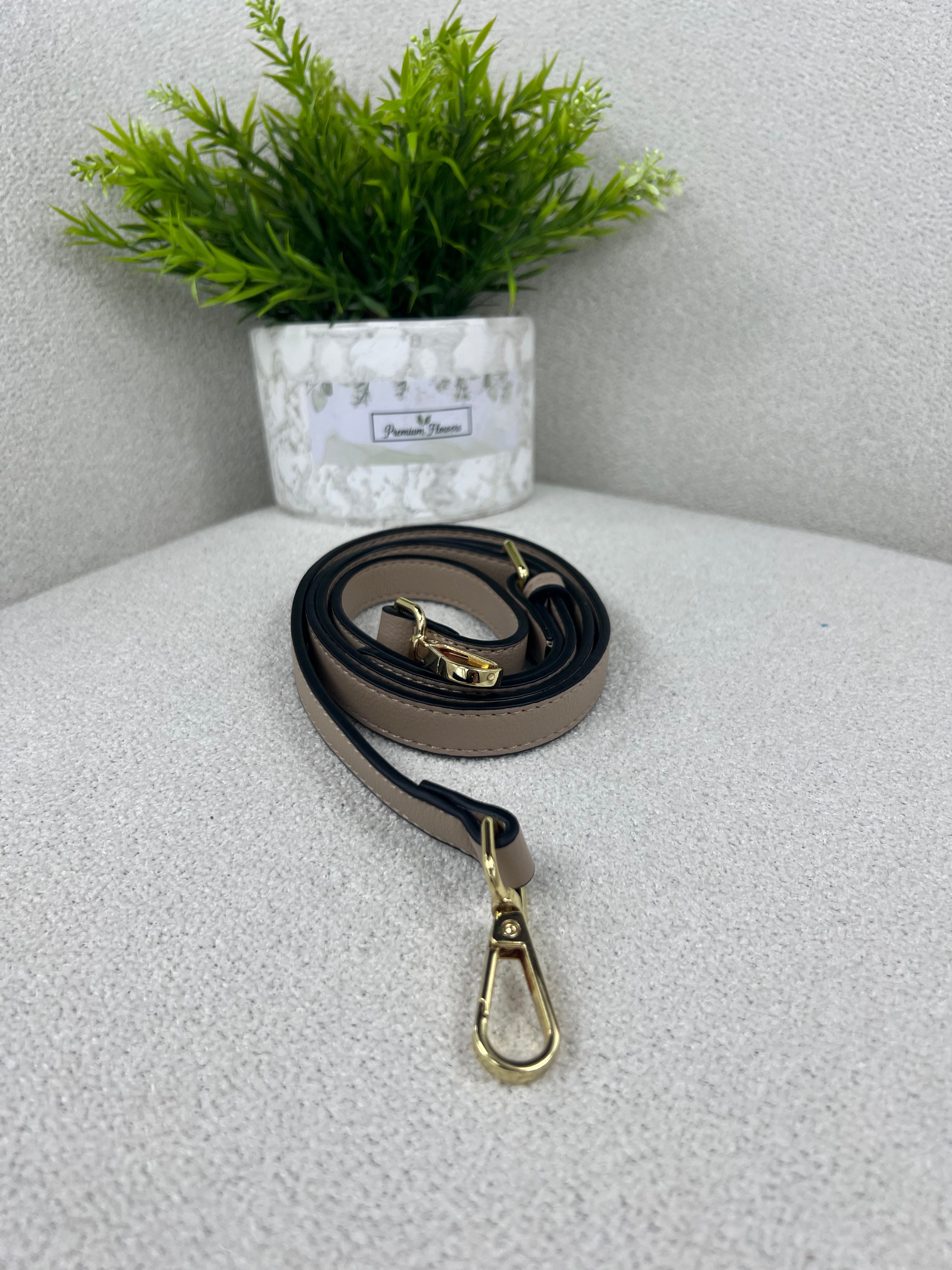 Style Guess Mini