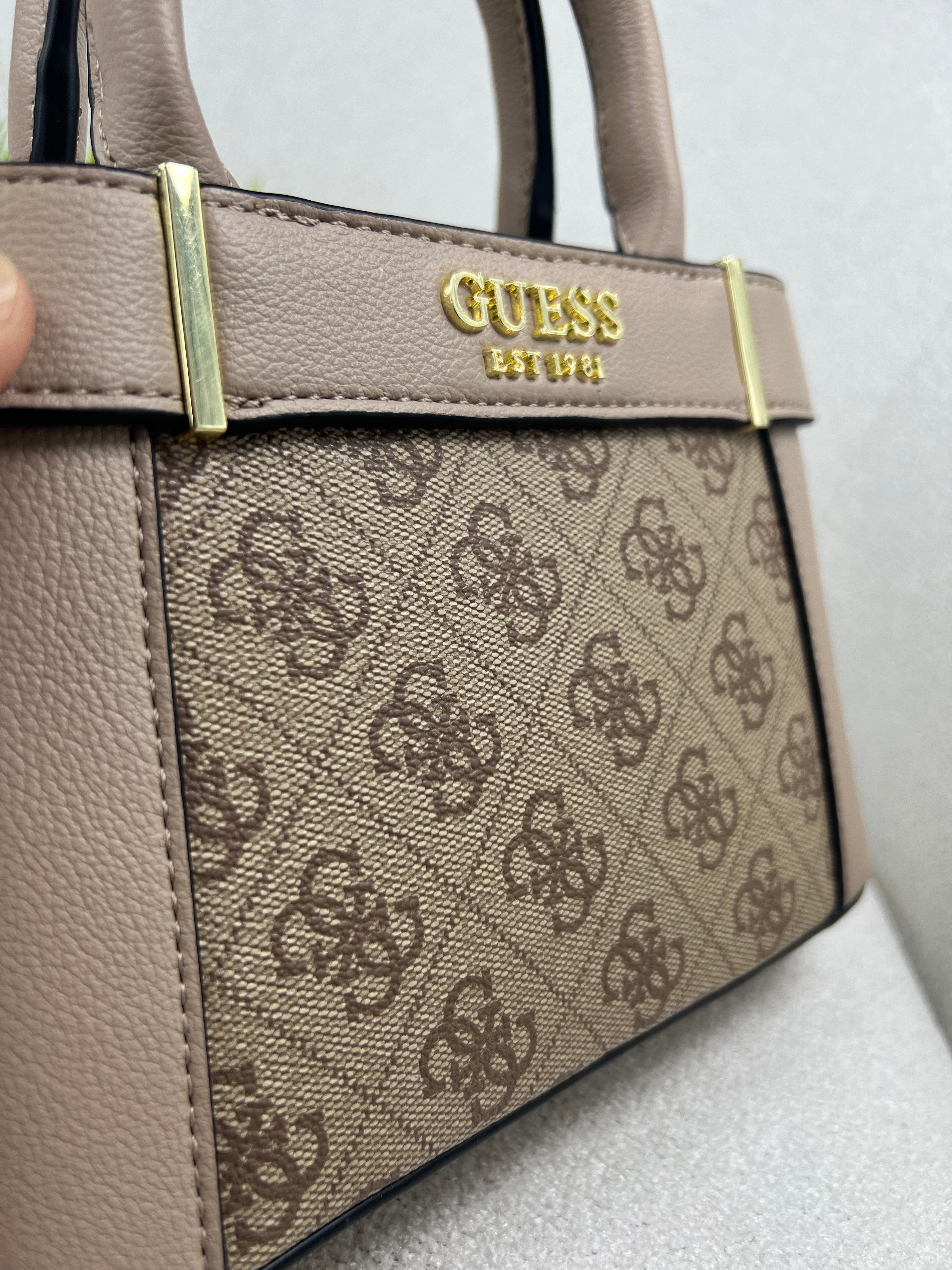 Style Guess Mini