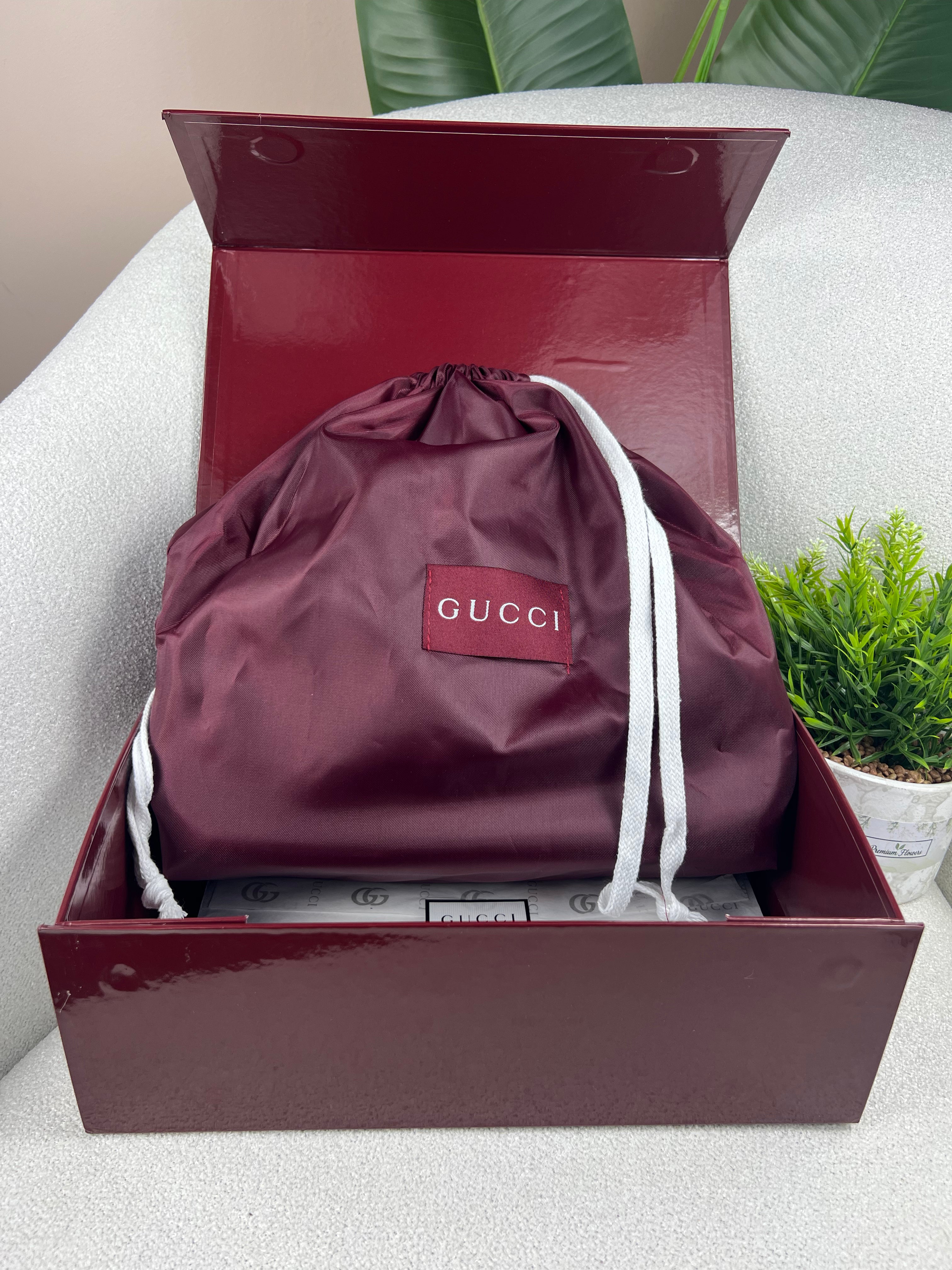 Style Gucci Glacé