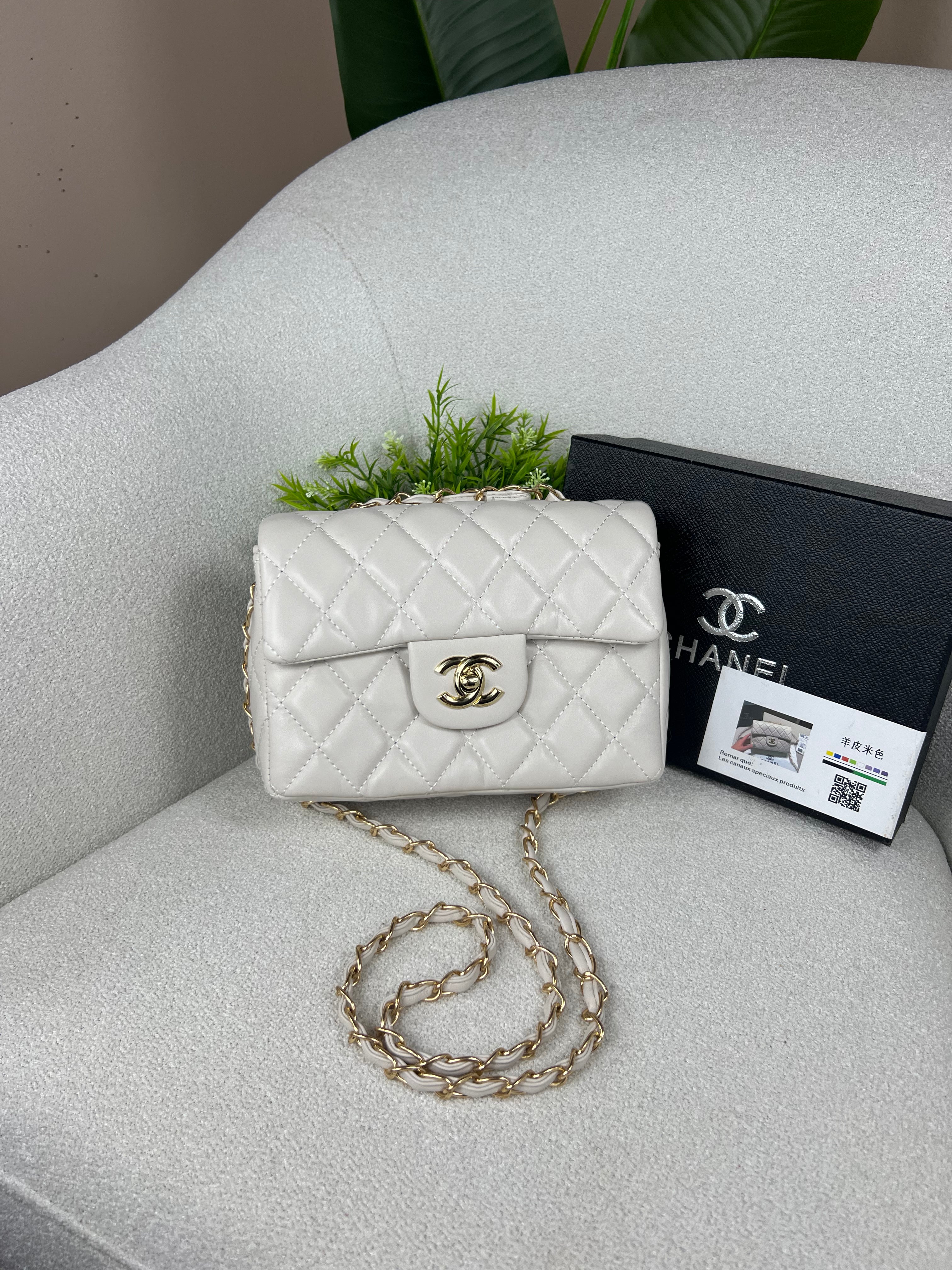 Style Chanel Jombo 20 cm