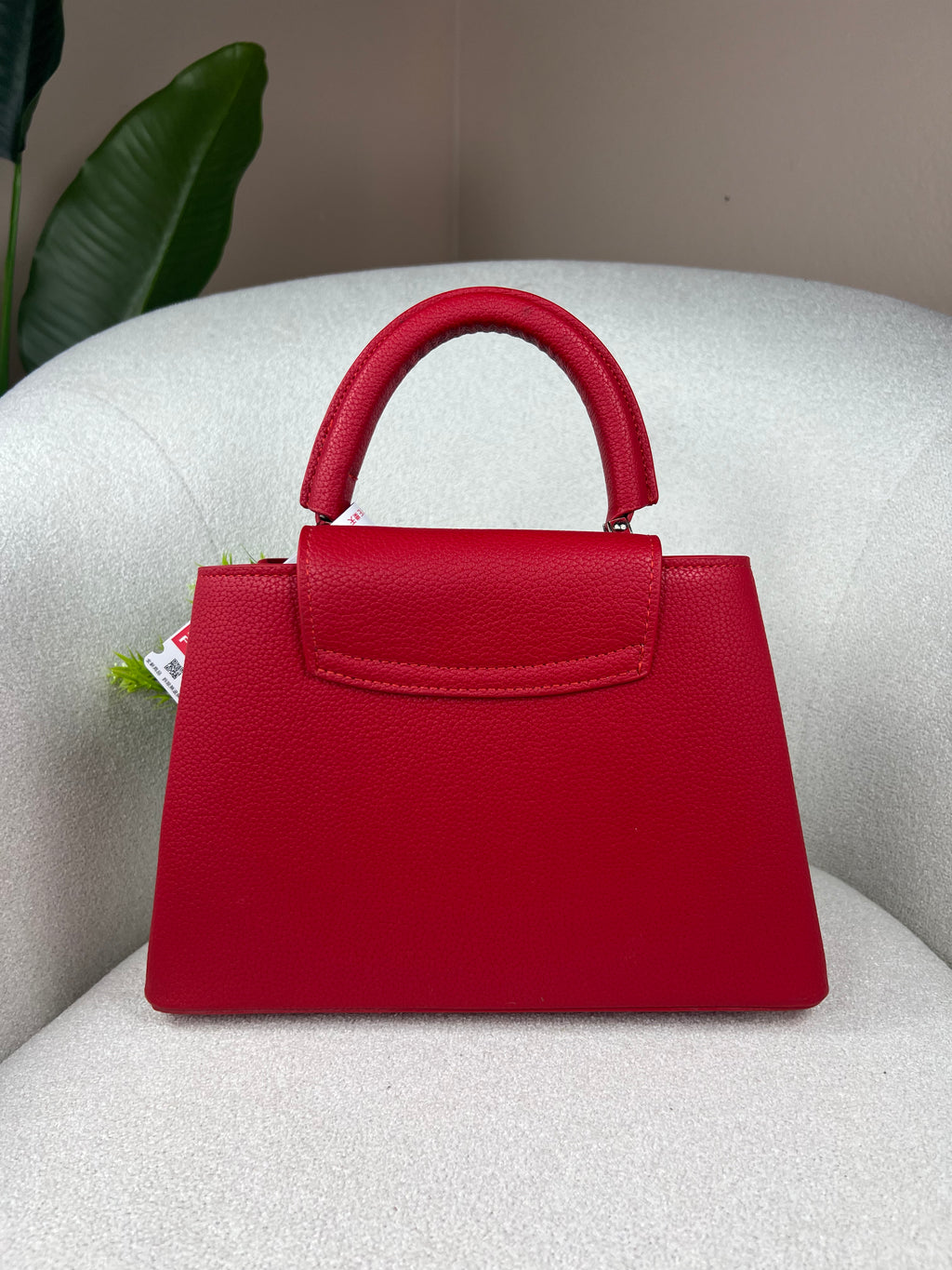 Style LV Capucine